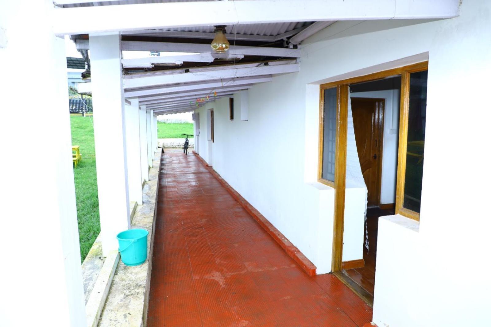 Little Valley Villa Уті Екстер'єр фото