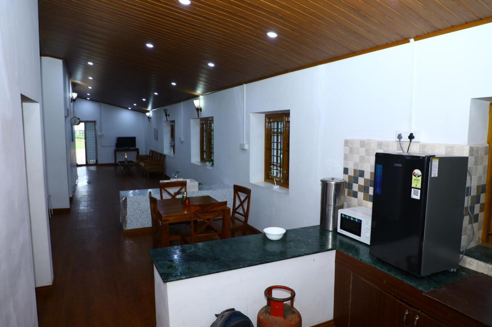 Little Valley Villa Уті Екстер'єр фото